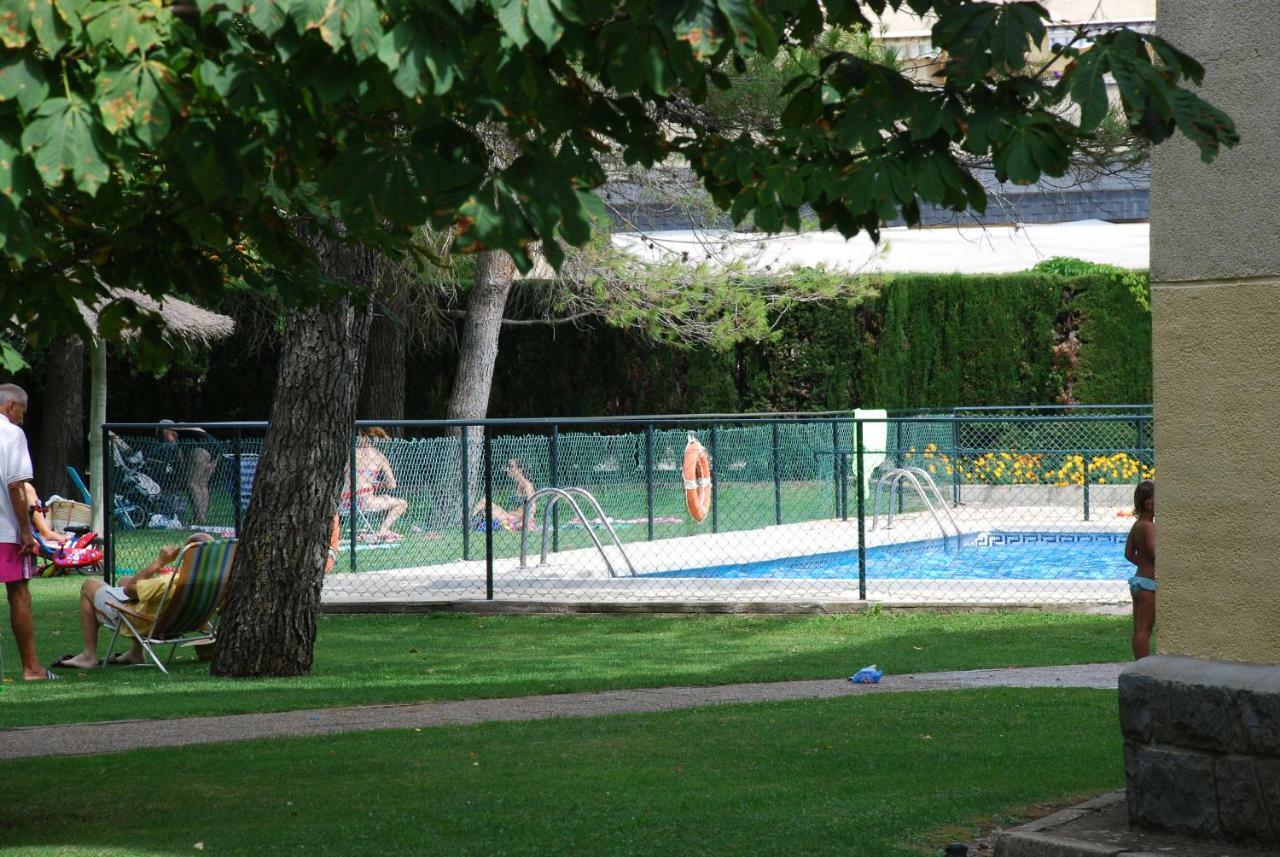Atico En Biescas Con Piscina, Tenis Y Barbacoa Экстерьер фото