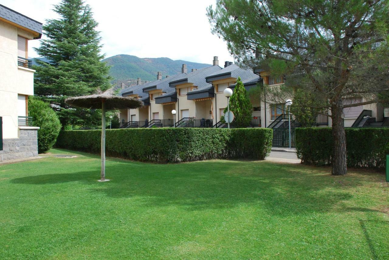 Atico En Biescas Con Piscina, Tenis Y Barbacoa Экстерьер фото